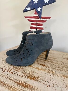 Adrienne Vittadini Gray Suede Cutout Ankle Booties